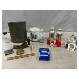 Vintage Sifter, Cornhusker, Advertising, Shakers,
