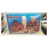 ERTL Farm Country Deluxe Farm Set