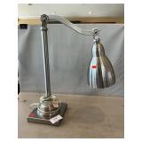 Articulated Arm Desk Lamp