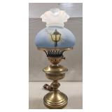 (1) Vintage Fenton Art Glass Electric Hurricane