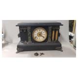 (1) Vintage Mantle Clock w/ Key