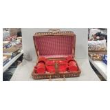 Wicker Picnic Basket w/ Set Of Four Plastic