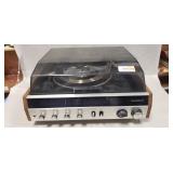 (1) Panasonic AM/FM Radio/Turntable