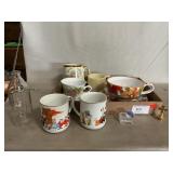 Alice In Wonderland (Japan) Mugs, Pyrex Bottle,