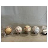 Signed/Replica So gned Baseballs
