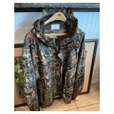 Cabelaï¿½s NWT Camo Rain Jacket (3XL Tall)