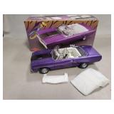 (1) 1970 Plymouth Road Runner 1:18 Scale Replica