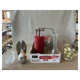 Lot With Napier Brushed Metal Bank, Daisy