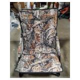 (1) Low-Profile Camouflage Folding Hunting Chair