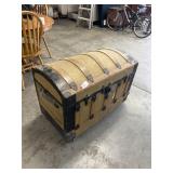 Humpback Trunk on Wheels