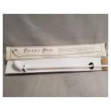 (1) Vintage Tavern Pipe w/ Original Box
