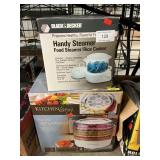 Kitchen Living Food Dehydrator, B & D Food