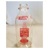 (1) Vintage Hersheys Dairy Glass Milk Bottle
