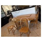 Country Lane Furniture Dinning Room Table w/5