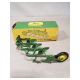 (1) Vintage Eska/ERTL 1:16 Scale John Deere Toy