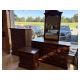 5 Piece Jamestown Sterling Queen Bedroom Suite