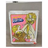 1980 Barbie Golden Dream Doll Case With 4 Dolls &