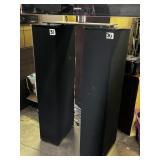 Pair Definitive of room speakers