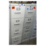 lot of 2 metal filing cabinets