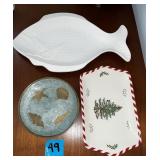 Lot  of serving trays/dishes