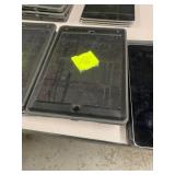 (3) Apple ipad Air 2