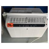 NEW Airconditioner window unit 6,200 BTU