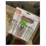 Ratchet, nut driver and screwdriver set