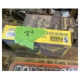 Screw extractor set