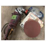 Power tool and sanding discs