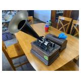 Phonograph