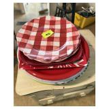 12   plastic plates