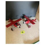 2 wood planes