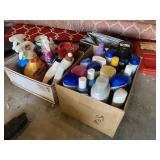 Assorted cleaning items