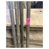 4 metal clamps