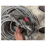 3 Cables/hose