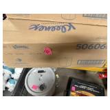 1 Case Kleenex Papertowels