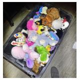 Large Lot of Nice Stuffed Animals Some Oversized