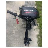 Suzuki Four Store motor 2.5 Ultra Low Emission