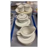 Robin fine China creamer sugar, simplicity fine Robin fine China creamer sugar, simplicity fine