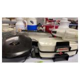 Small kitchen appliances. George Foreman grill,