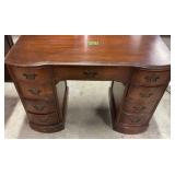 Mahogany Ladies Knee Hole Desk 42x21x30"