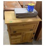 Pine Cabinet 27x18x30", Dvd / Vcr Player Pine Cabinet 27x18x30", Dvd / Vcr Player