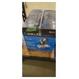 Delta shopmaster 10-in miter saw looks to be new