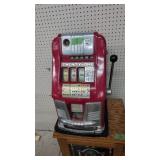 Antique Mills 21 Vintage Slot Machine With Key