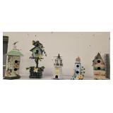 Lot of decorative birdhouses