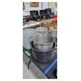 Aluminum steamer pots