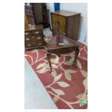 Cherry Queen Anne style drop side table