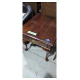 Queen Anne style end table with drawer