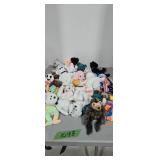 Lot of beanie babies