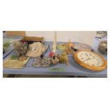 Bird clock decoys ship model kitchenware etc